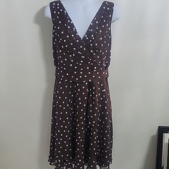 Top Sleeveless By White House Black Market In Brown, Size: S